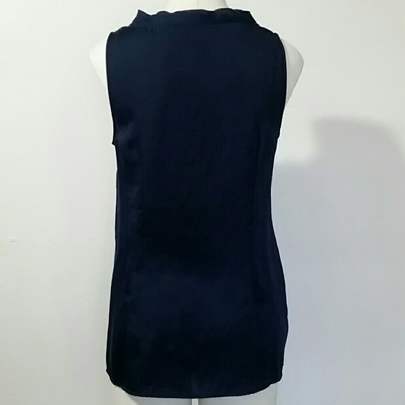 Ann Taylor Loft sleeveless ruffle front top - Picture 3 of 5